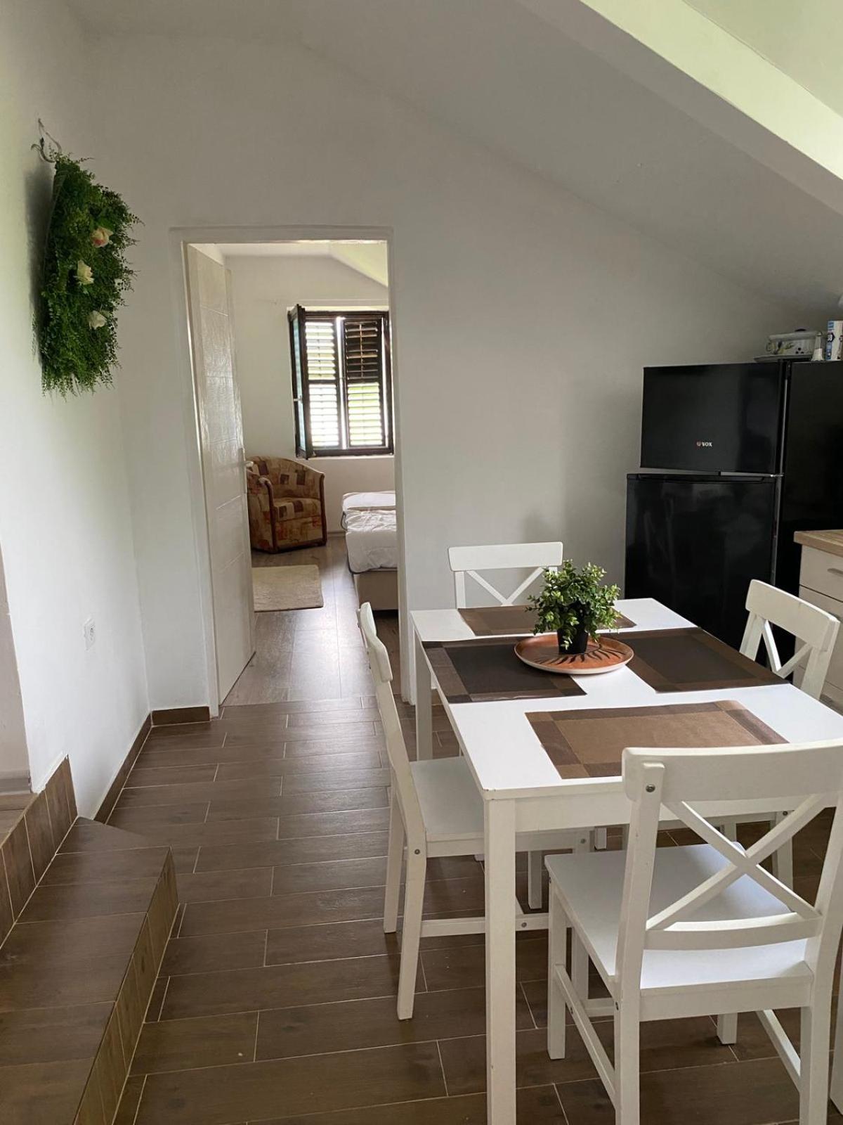 Apartmán Tina Tekija  Exteriér fotografie
