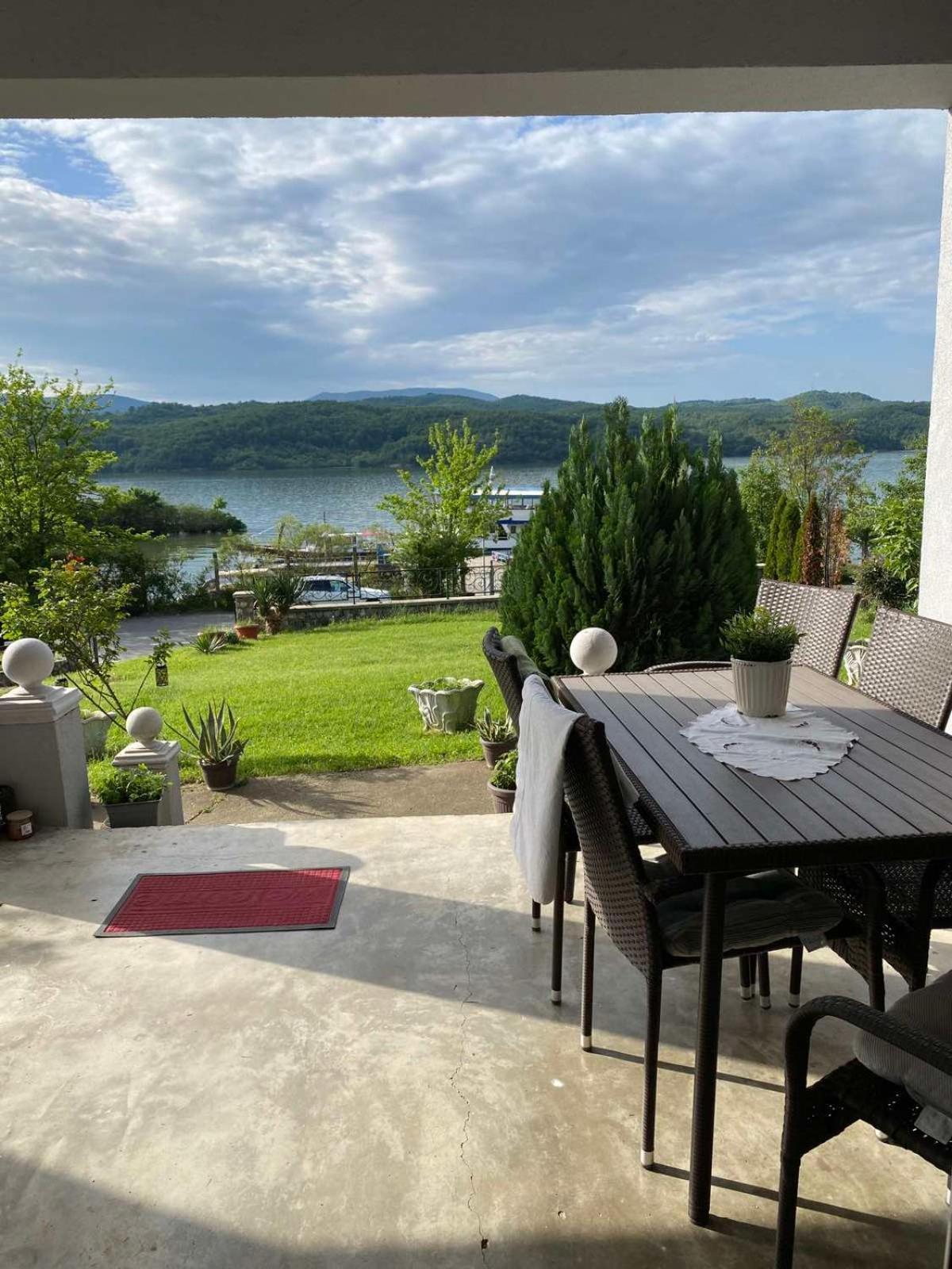 Apartmán Tina Tekija  Exteriér fotografie